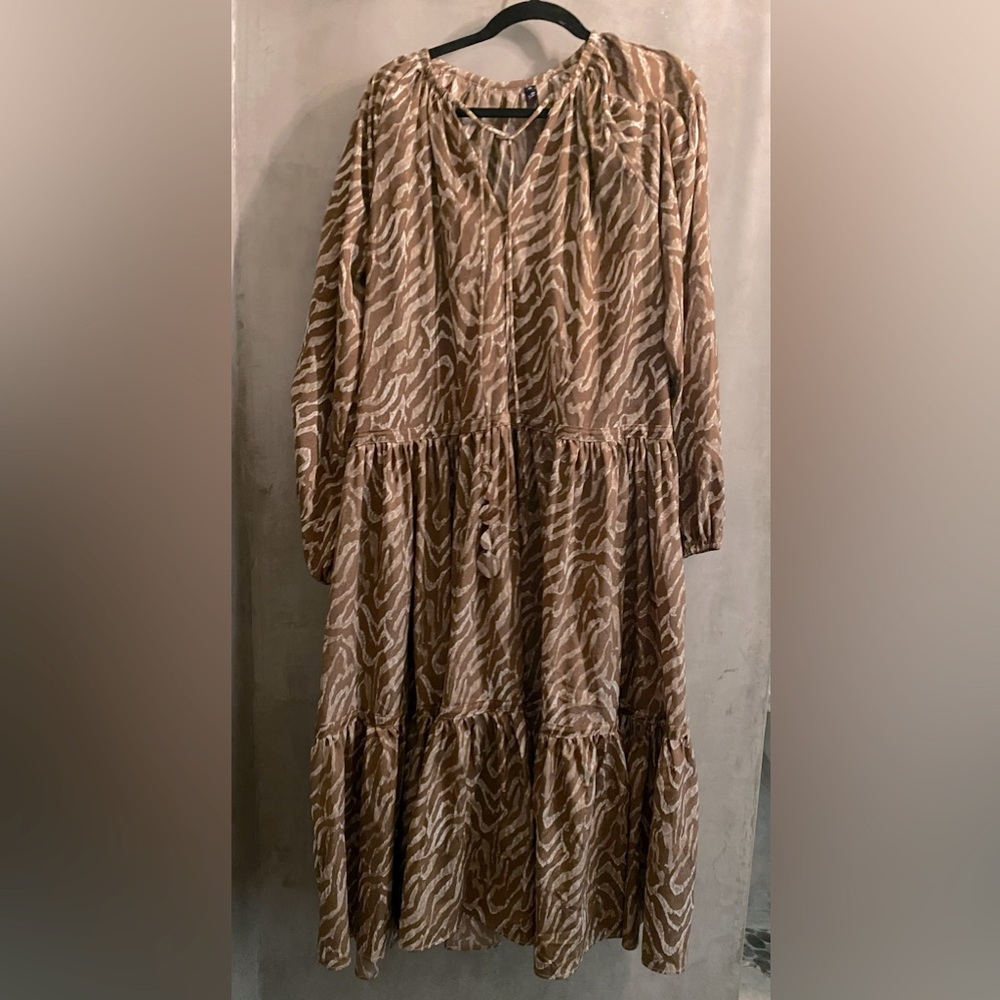 Zebra print maxi dress in brown, medium relaxed fit.